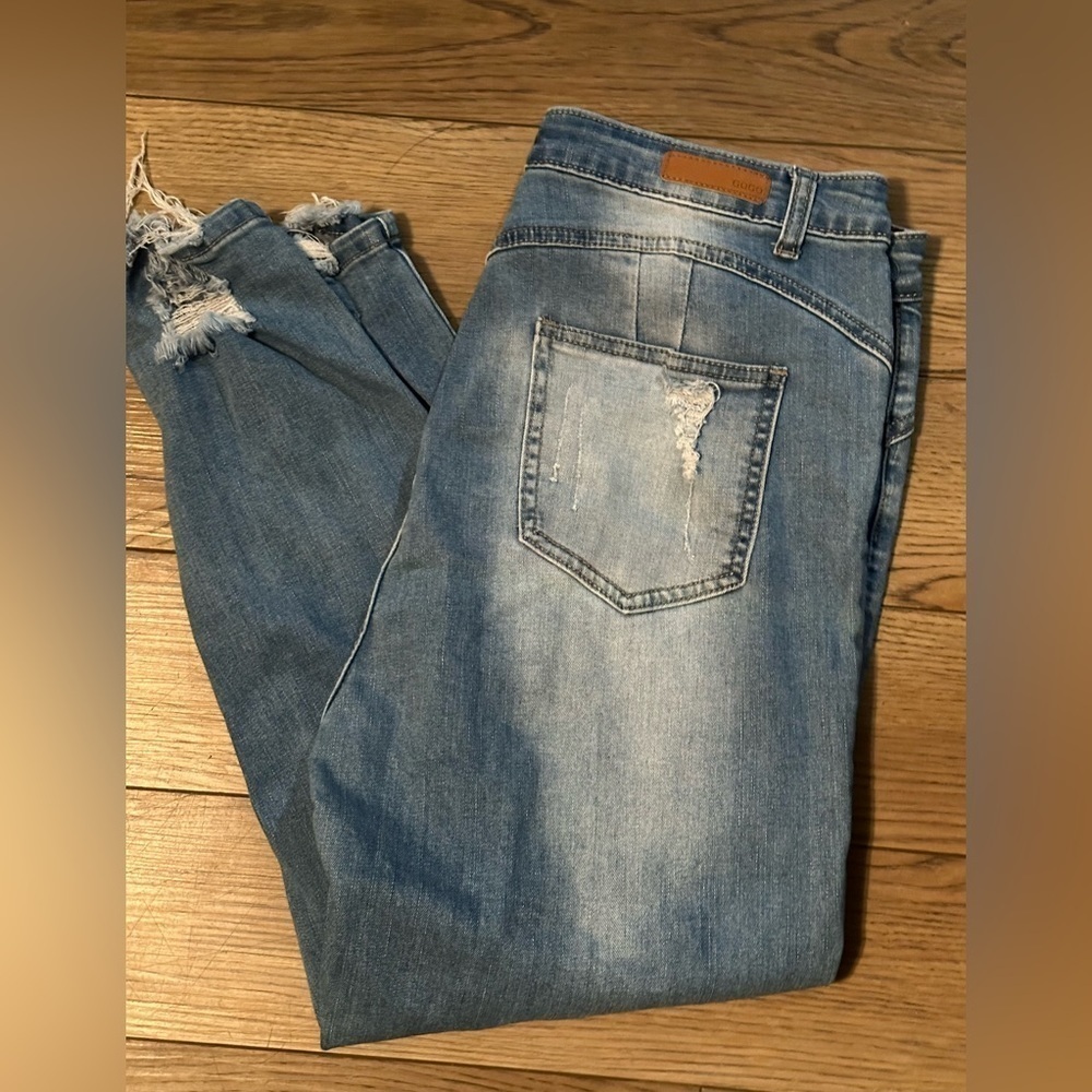 Gogo jeans distressed size 17